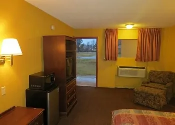 Affordable Hotel hotel thumbnail 8