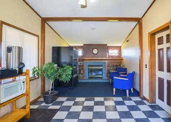 FairBridge Inn Express Battle Creek hotel thumbnail 2