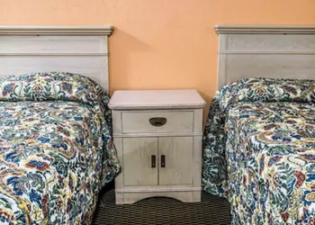 FairBridge Inn Express Battle Creek hotel thumbnail 6