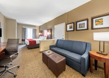 Comfort Suites Barstow near I-15 hotel thumbnail 8