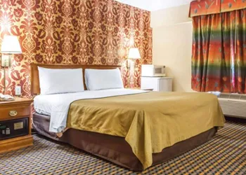 Days Inn by Wyndham Jersey City / NYC Area hotel thumbnail 4