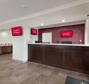Red Roof Inn PLUS+ Galveston - Beachfront hotel detail image 4