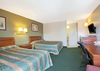 Knights Inn South Hackensack hotel thumbnail 8