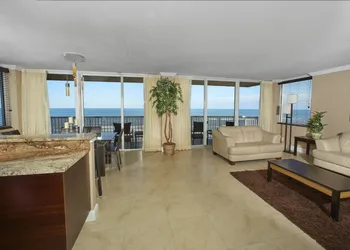 Holiday Inn Resort Daytona Beach Oceanfront by IHG hotel thumbnail 2