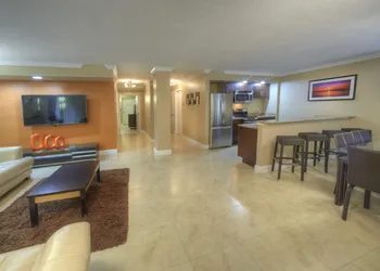 Holiday Inn Resort Daytona Beach Oceanfront by IHG hotel thumbnail 3