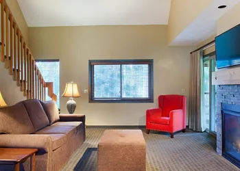 Hilton Vacation Club Christmas Mountain Village hotel thumbnail 3