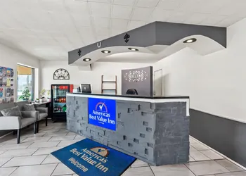 Americas Best Value Inn & Suites Williamstown hotel thumbnail 2