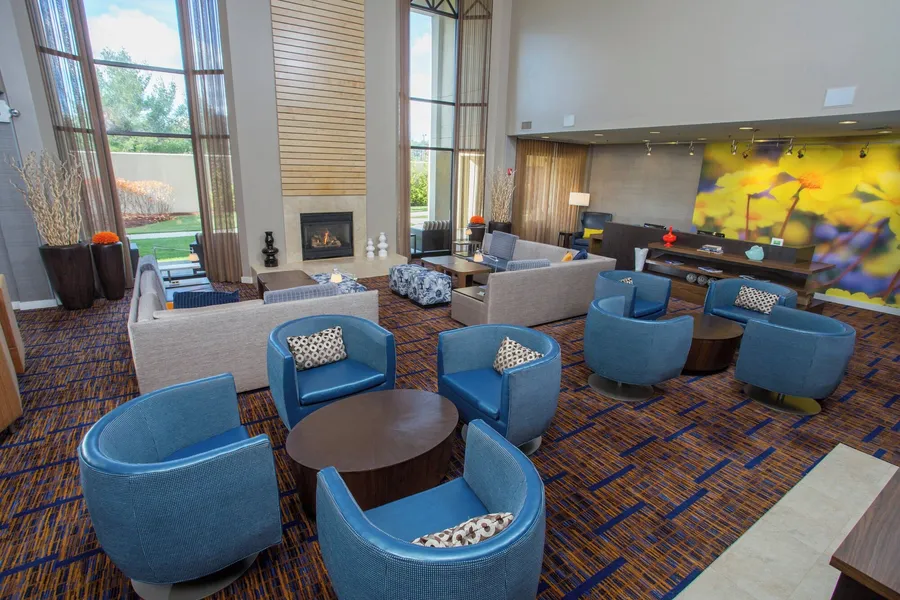Courtyard by Marriott Raynham hotel detail image 2