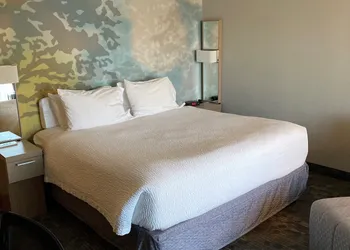 Courtyard by Marriott Raynham hotel thumbnail 8