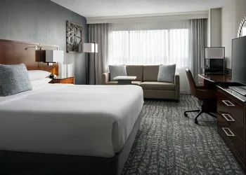 Bakersfield Marriott at the Convention Center hotel thumbnail 4