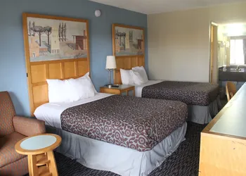 Tampa Inn - Near Busch Gardens hotel thumbnail 7
