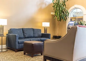 Comfort Suites Myrtle Beach Central hotel thumbnail 2