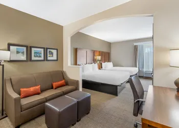 Comfort Suites Myrtle Beach Central hotel thumbnail 6
