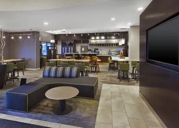 Courtyard by Marriott Secaucus Meadowlands hotel thumbnail 2