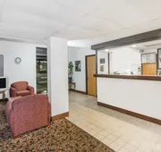 Super 8 by Wyndham Pompano Beach hotel detail image 3