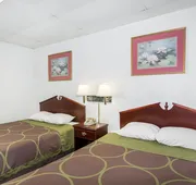 Super 8 by Wyndham Pompano Beach hotel detail image 4