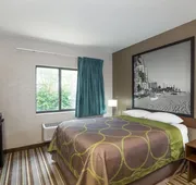 Super 8 by Wyndham Pompano Beach hotel detail image 7