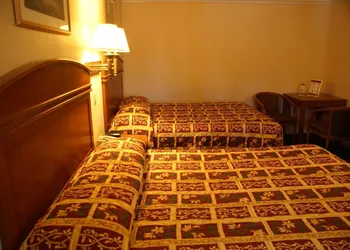 Colony Inn hotel thumbnail 6