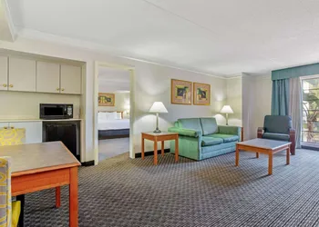 La Quinta by Wyndham St Petersburg-Clearwater hotel thumbnail 7