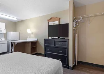 Extended Stay America Select Suites Denver Aurora South hotel thumbnail 8