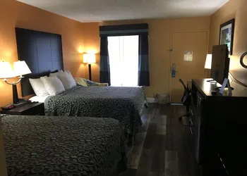 Days Inn by Wyndham Sarasota Bay hotel thumbnail 5