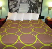 Super 8 by Wyndham Ft Walton Beach hotel detail image 4