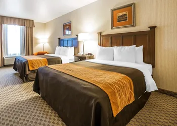Comfort Inn & Suites Henderson - Las Vegas hotel thumbnail 8
