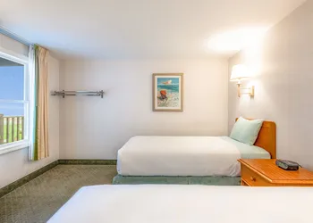 Green Harbor Resort hotel thumbnail 6