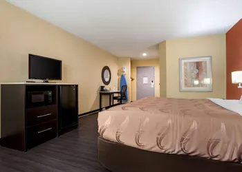 Quality Inn Phenix City Columbus hotel thumbnail 5