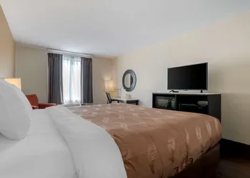 Quality Inn Phenix City Columbus hotel thumbnail 8