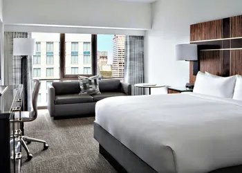 New York Marriott Marquis hotel thumbnail 6