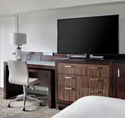 New York Marriott Marquis hotel detail image 7