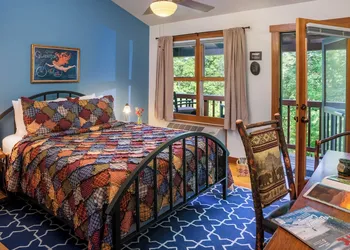 Bent Creek Lodge Bed & Breakfast hotel thumbnail 5