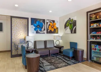 Best Western Plus Lake Worth Inn & Suites hotel thumbnail 2