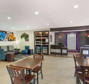 Best Western Plus Lake Worth Inn & Suites hotel detail image 3
