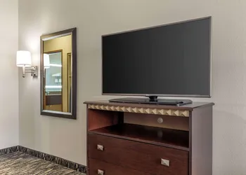Best Western Plus Lake Worth Inn & Suites hotel thumbnail 8