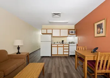 Affordable Suites Rocky Mount hotel thumbnail 4