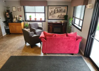 Super 8 by Wyndham Bedford hotel thumbnail 3