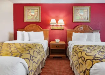 Baymont by Wyndham Perrysburg/Toledo hotel thumbnail 6