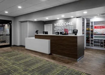 Hampton Inn Gretna - Smith Mountain Lake hotel thumbnail 2