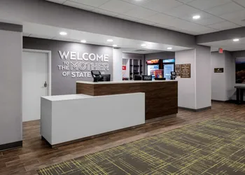 Hampton Inn Gretna - Smith Mountain Lake hotel thumbnail 3