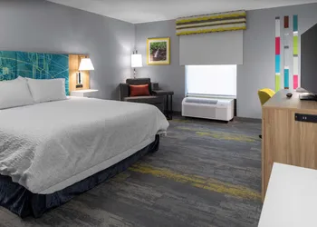 Hampton Inn Gretna - Smith Mountain Lake hotel thumbnail 4