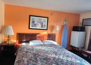 Canton Inn By OYO hotel thumbnail 6
