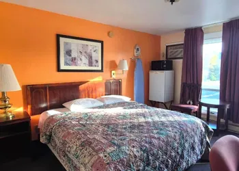 Canton Inn By OYO hotel thumbnail 7