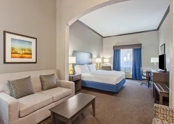 Holiday Inn Express Hotel & Suites Wharton by IHG hotel thumbnail 2