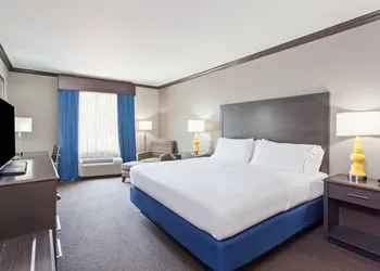 Holiday Inn Express Hotel & Suites Wharton by IHG hotel thumbnail 8