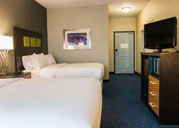 Holiday Inn Express & Suites Jackson by IHG hotel thumbnail 4