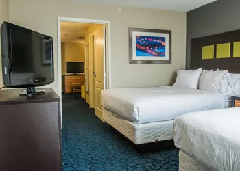 Holiday Inn Express & Suites Jackson by IHG hotel thumbnail 6