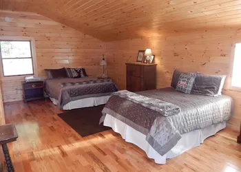 Kiwassa Lake Bed & Breakfast hotel thumbnail 3