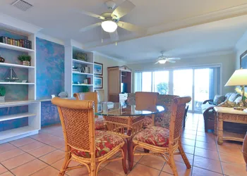 Tortuga Inn Beach Resort hotel thumbnail 5
